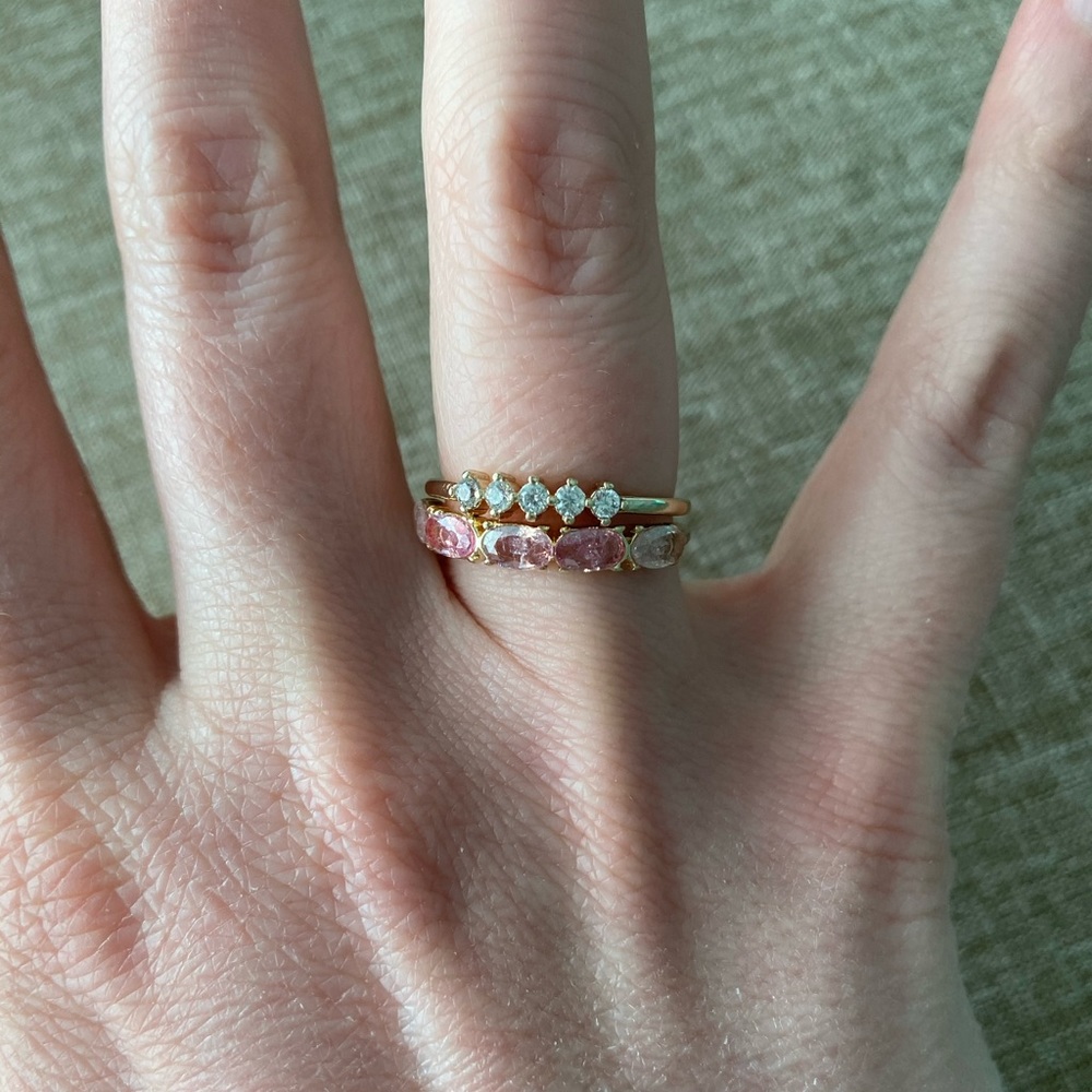 Sparkly ring set